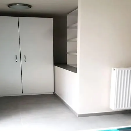 Duplex In Near Sea & Center *